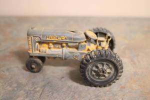 lot 30 image: Antique Toy Tractors