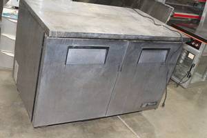 lot 8 image: True Manufacturing Co TUC-48 13-hp Commercial 2 Door Under Counter Refrigerator