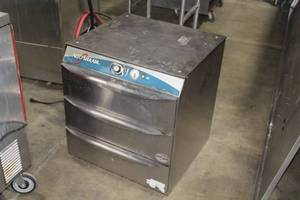 lot 7 image: Alto-Shaam 500-3D Commercial 3 Drawer Warmer