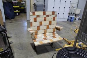 lot 43 image: Wooden Bench