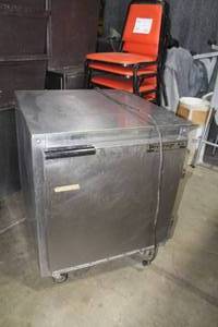 lot 59 image: Beverage-Air UCR27A Commercial Refrigerator