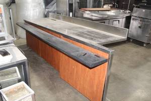 lot 67 image: Restaurant Checkout Stand