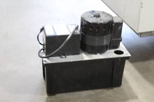 lot 73 image: VCL-45S Refrigerator AC Condensate Pump