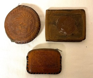 lot 57 image: Vintage Leather Wallets and Coin Purses plus More