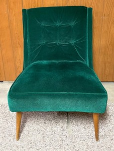 lot 63 image: Snazzy Vintage Upholstered Chair