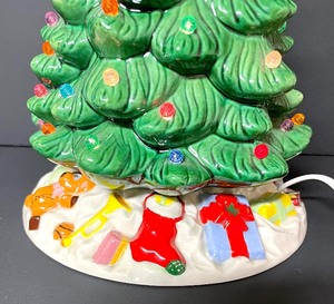 lot 86 image: Vintage Ceramic Light Up Tree