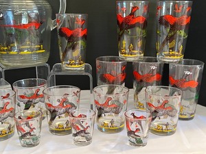 lot 12 image: Vintage Mid Century Hazel Atlas Pheasant Cocktail Set