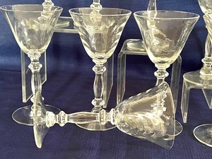 lot 40 image: Set of 12 Vintage Cambridge Caprice Goblets
