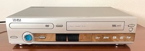 lot 109 image: RCA DVDVHS Player with Remote