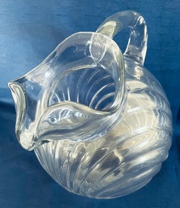 lot 211 image: Elegant Cambridge Caprice Tea Pitcher