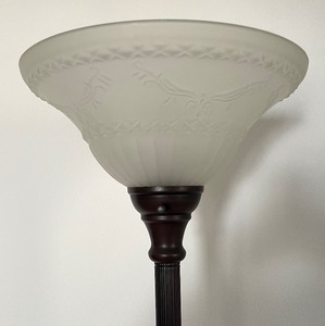 lot 250 image: Fantastic Floor Lamp