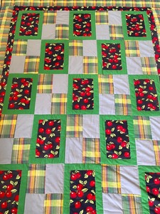lot 254 image: Darling Handmade Vintage Quilt