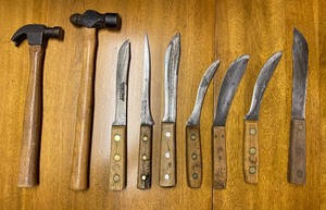 lot 389 image: Variety of Vintage Goodies