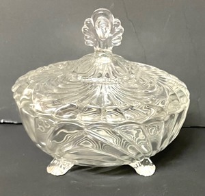 lot 409 image: Cambridge Caprice Serving Dish Grouping