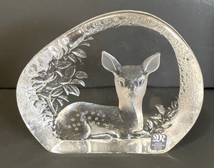 lot 413 image: Mats Johnson Wildlife Handcrafted Full Lead Crystal Deer Art from Maleras, Sweden