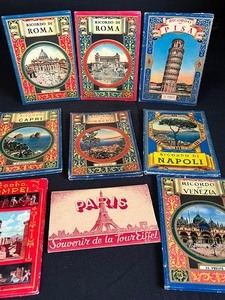 lot 322 image: Vintage 1950s Postcards from France, Rome and Italy