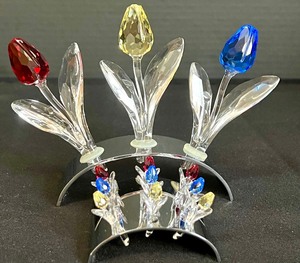 lot 327 image: Beautiful Swarovski Membership Tulips with Display