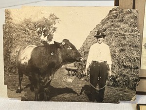 lot 185 image: Vintage Black and White Photographs