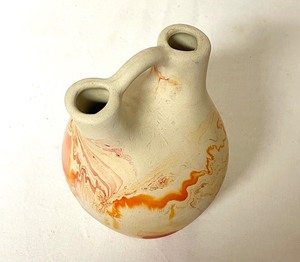 lot 121 image: Vintage Nemadji Pottery Piece