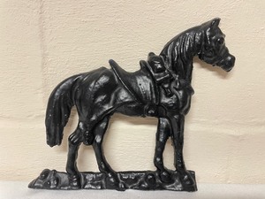 lot 129 image: Cast Iron Horse Decor