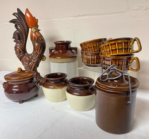 lot 131 image: Vintage Wares and Decor