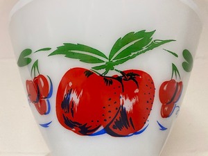 lot 143 image: Vintage Fire King Apples and Cherries Nesting Bowls