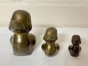 lot 135 image: Trio of Brass Ducks