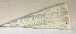 lot 287 image: Minnesota Twins 1987 World Series Champions Pennant