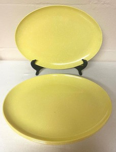 lot 296 image: Large Grouping of Vintage Kitchen Finds