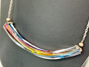 lot 41 image: Gorgeous Artisan Created Art Glass Necklace