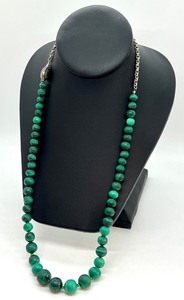 lot 116 image: Lovely Beaded Malachite Necklace