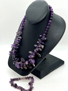 lot 115 image: Amethyst Rondelle and Chunky Beaded Necklace and Bracelet