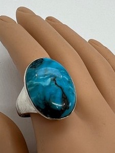 lot 69 image: Carolyn Pollack Sterling and Turquoise Ring