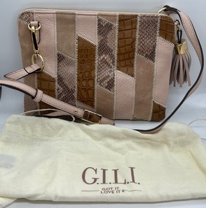 lot 85 image: G.I.L.I. Pouch Crossbody