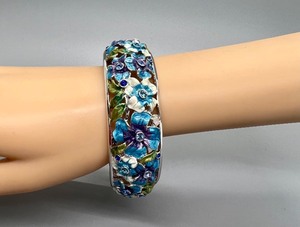 lot 124 image: Joan Rivers Floral Hinged Cuff Bracelet