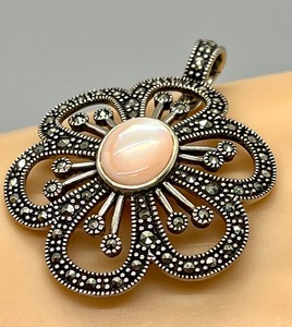 lot 138 image: Sterling and Pearl Marcasite Lovely Pendant