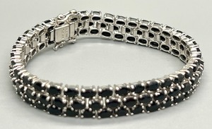 lot 146 image: Beautiful Sapphire and Sterling Bracelet