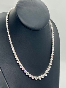 lot 199 image: Dazzling 16 Cubic Zirconia and Sterling Necklace