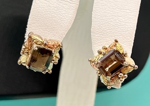 lot 178 image: Pair of Sterling and Smokey Quartz Post Earrings