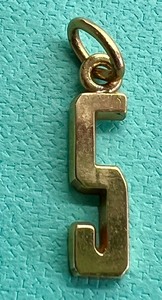 lot 165 image: #5 14k Gold Charm