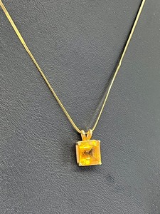 lot 159 image: Gorgeous 14k and Yellow Sapphire Necklace
