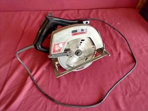 lot 2 image: Craftsman Circular Saw