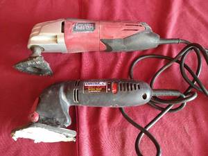 lot 10 image: (2) Dremel Tools