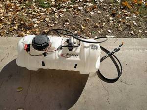 lot 60 image: 15 Gallon Sprayer