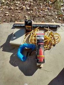 lot 73 image: Miscellaneous Tools Lot - Key Cabinet, Etc