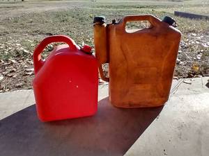 lot 76 image: (2) 5 Gallon Cans - Diesel & Gas