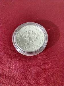 lot 101 image: 1987 U.S. Constitution Silver Dollar