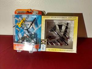 lot 108 image: Die-Cast Planes