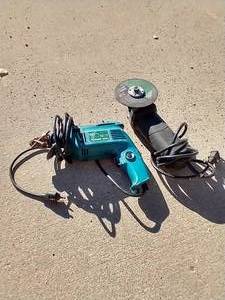 lot 135 image: (2) Small Power Tools - Hammer Drill & Angle Grinder