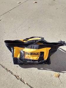 lot 140 image: DeWalt Palm Sander & Bag